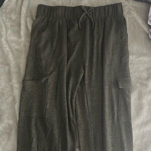 Crown of Hearts green sweatpants girls size large